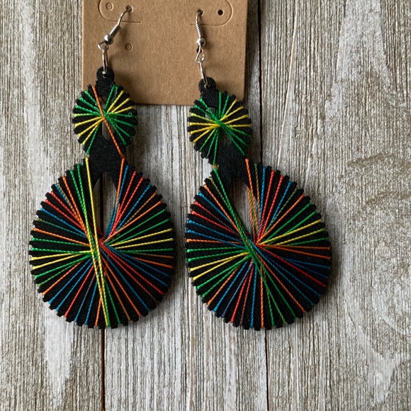 NEW- Rainbow String Earrings - Picture 3 of 3
